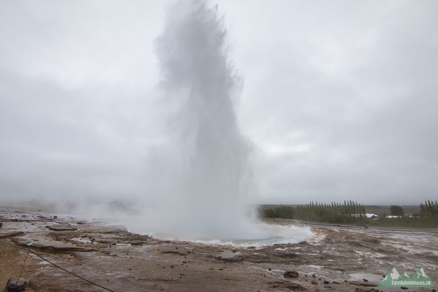 Strokkur gejzír;     Foto: epicadventures.sk