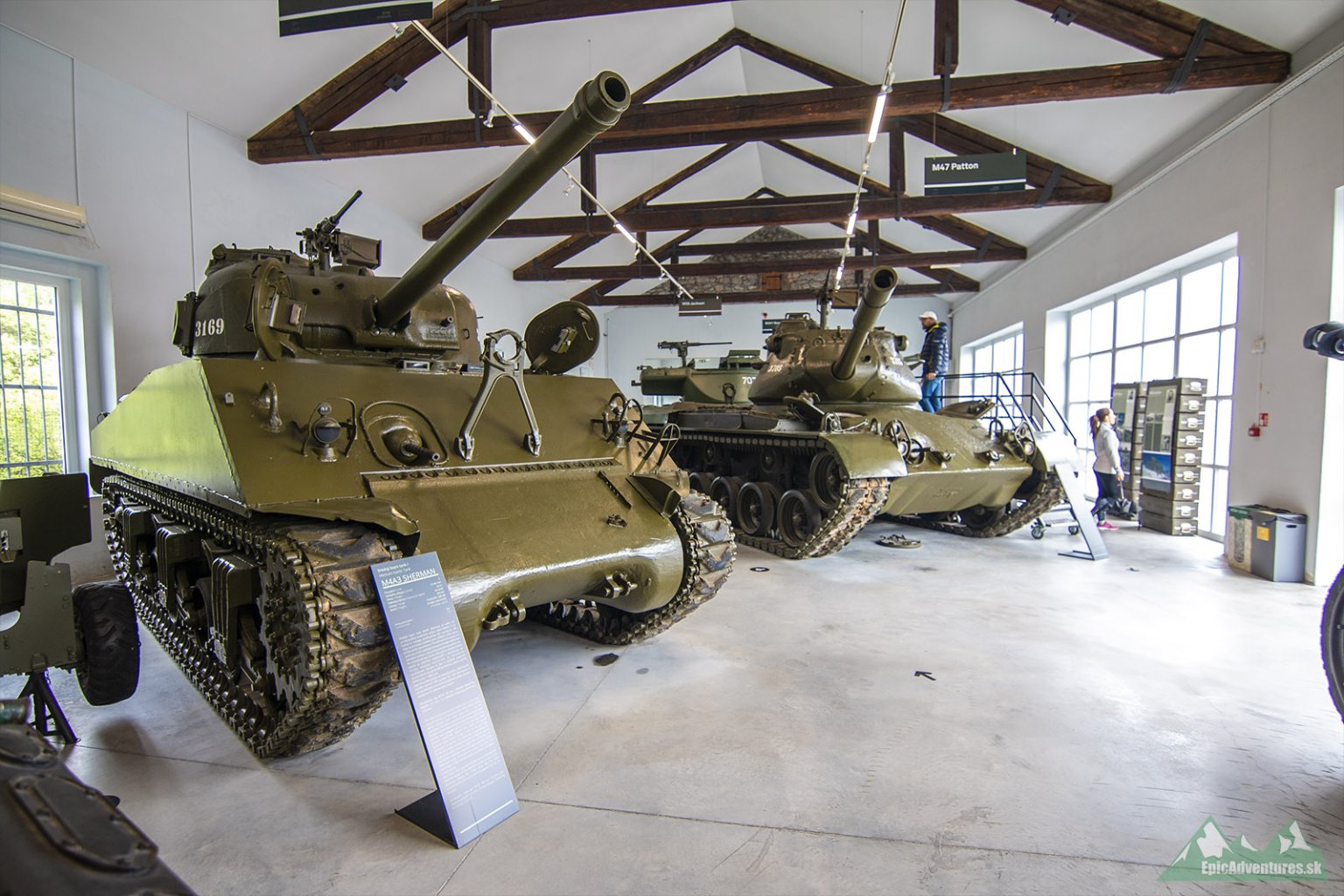 Vojenské múzeum v Pivke, ktoré vlastní jednu z najväčších zbierok vojenskej techniky;     Foto: epicadventures.sk