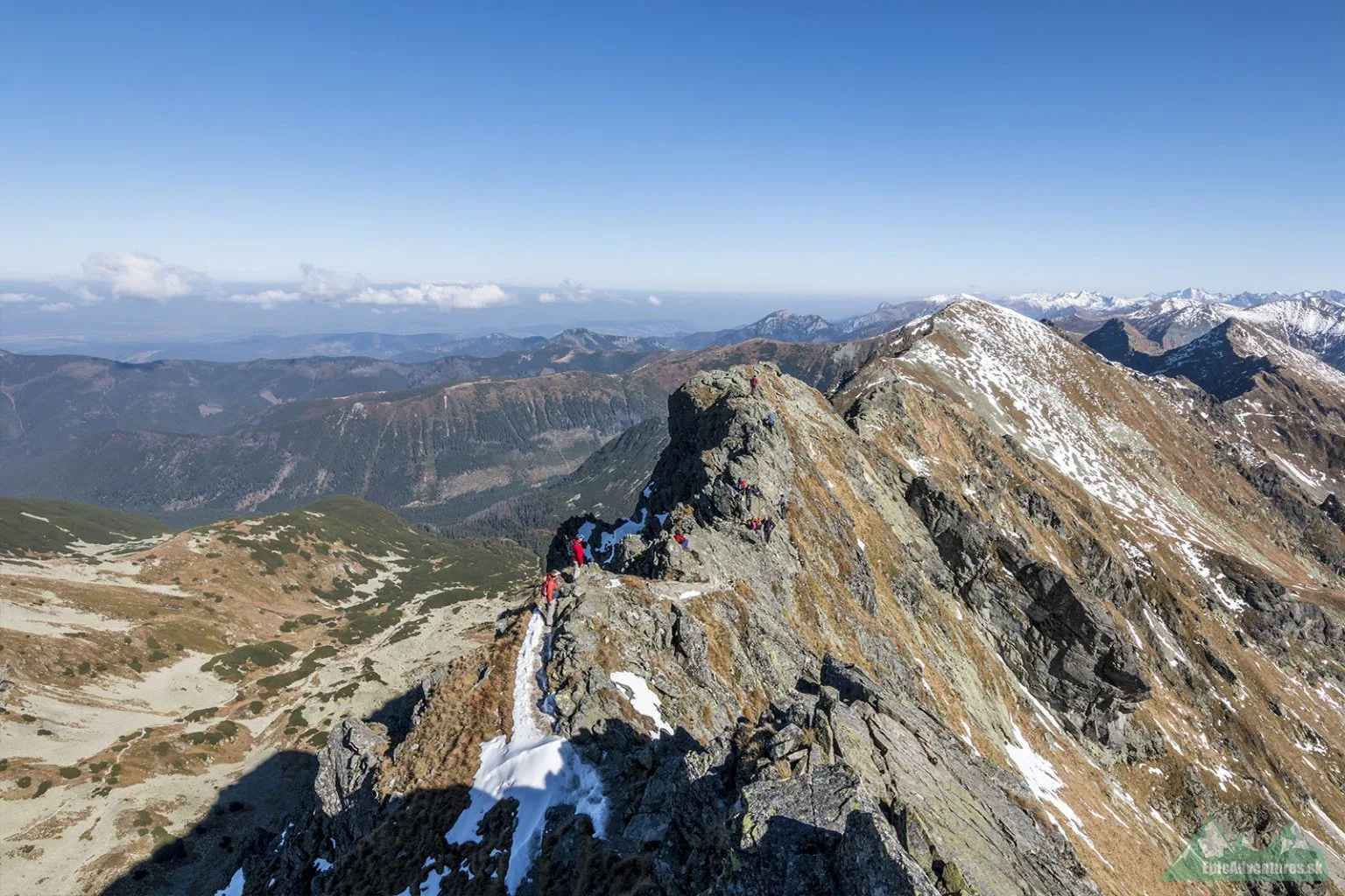 Strmý hrebeň pod Baníkovom