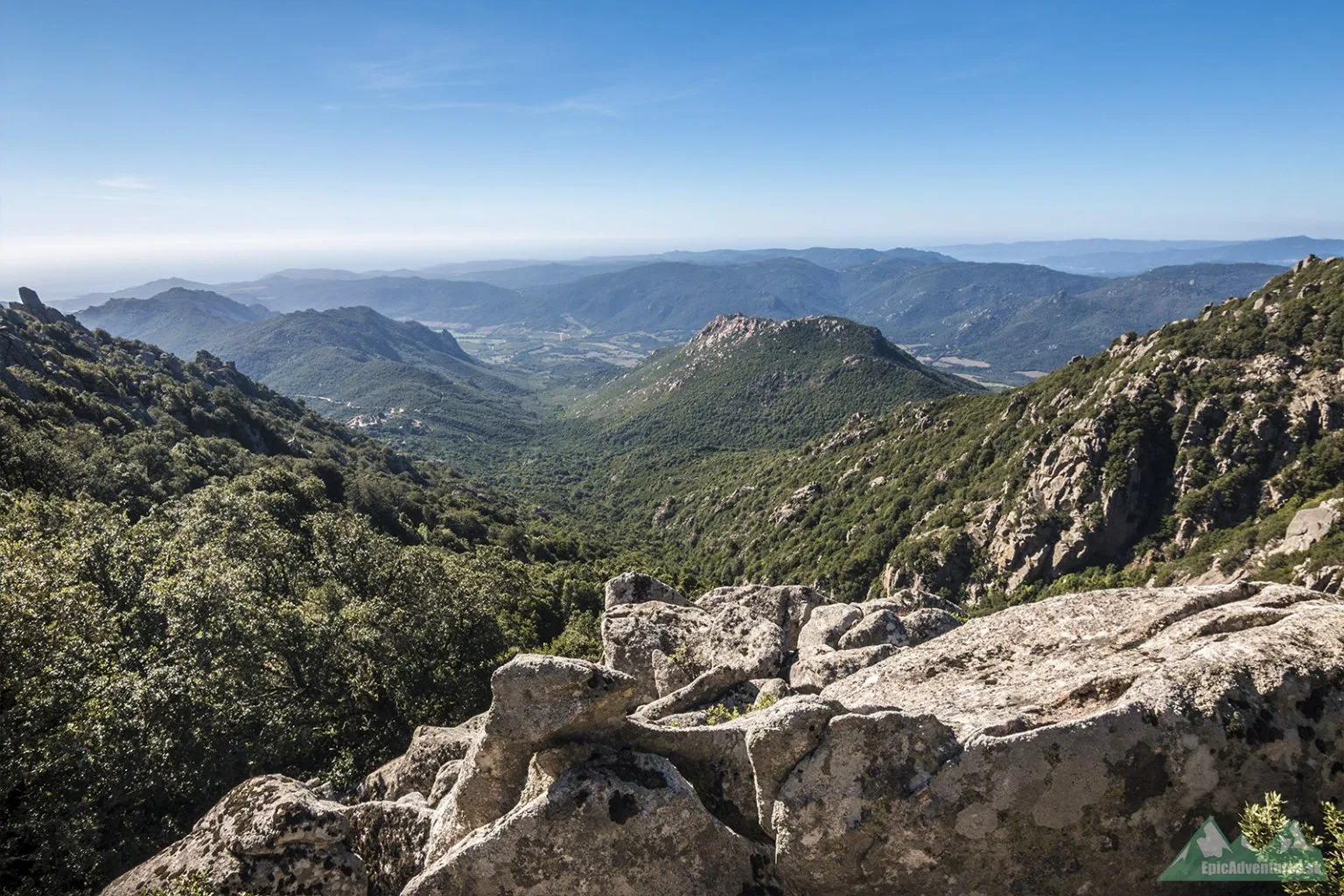 Jediný výhľad, ktorý sa nám ukázal počas zostupu zabudnutým chodníkom