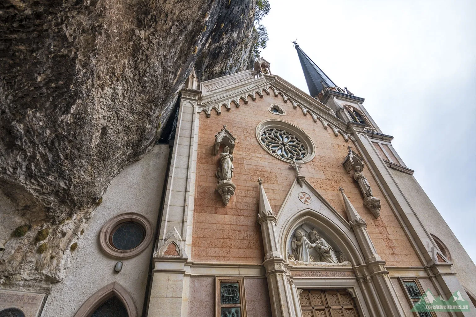 Madonna della Corona