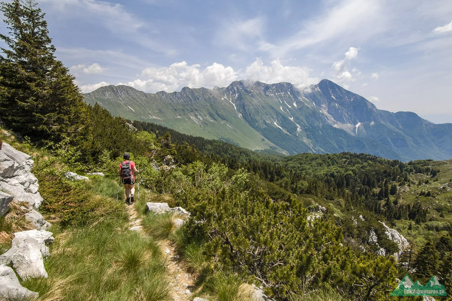 Turistický chodník vedie malebnou prírodou; Foto:epicadventures.sk